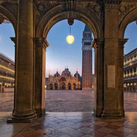 Venice Gold Room Exteriér fotografie